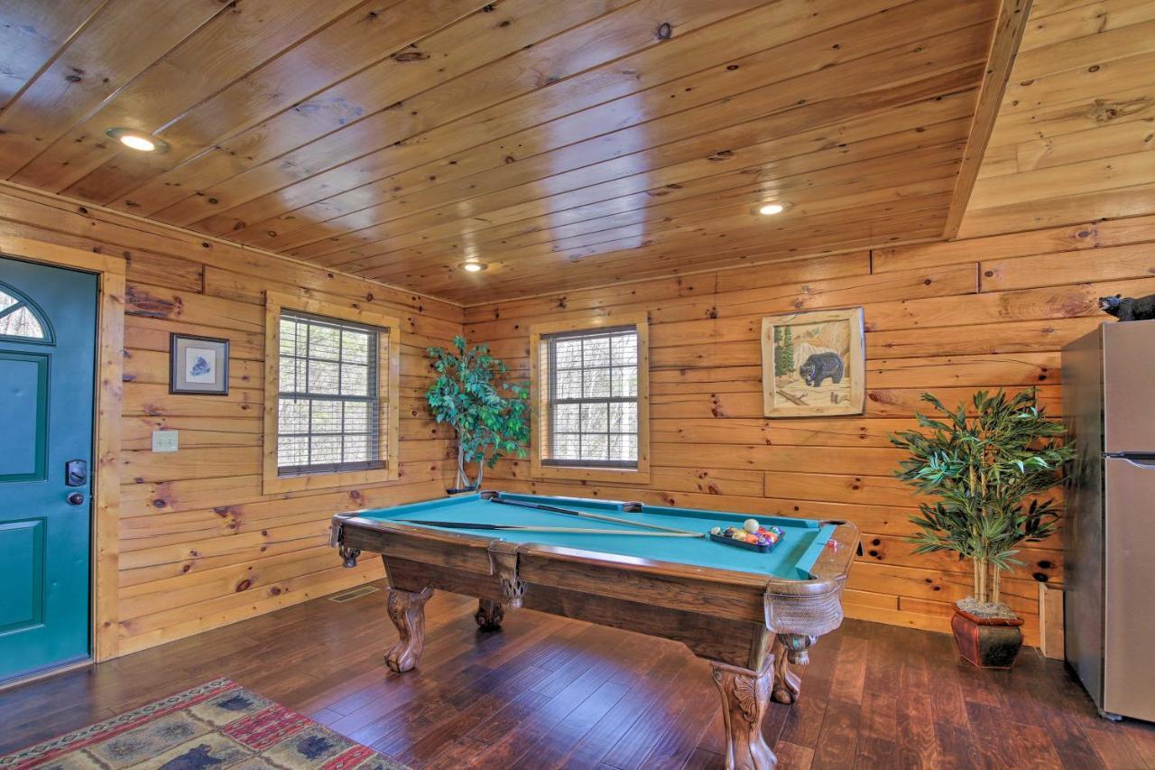 Gatlinburg Cabin With Pool Table And Hot Tub! المظهر الخارجي الصورة