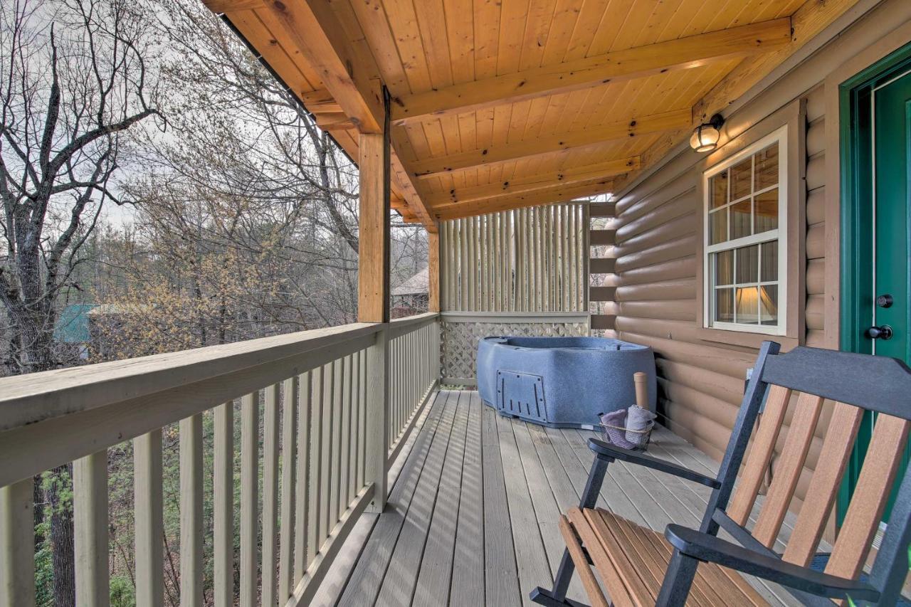 Gatlinburg Cabin With Pool Table And Hot Tub! المظهر الخارجي الصورة