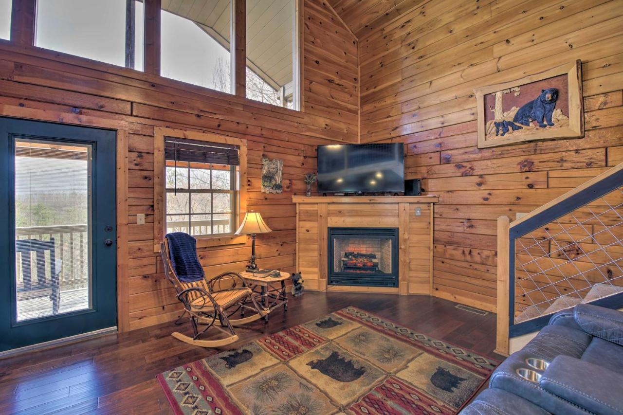Gatlinburg Cabin With Pool Table And Hot Tub! المظهر الخارجي الصورة