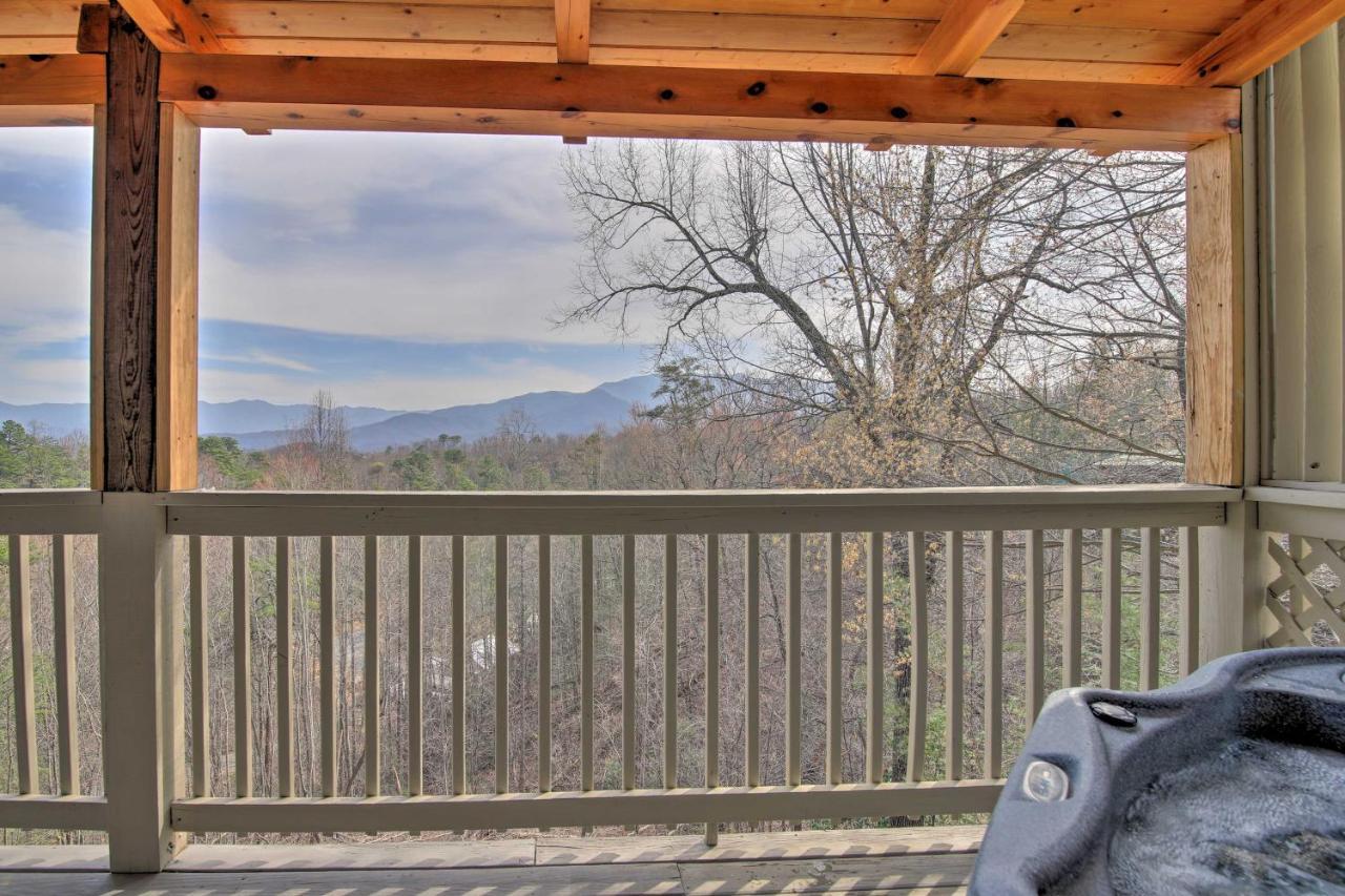 Gatlinburg Cabin With Pool Table And Hot Tub! المظهر الخارجي الصورة