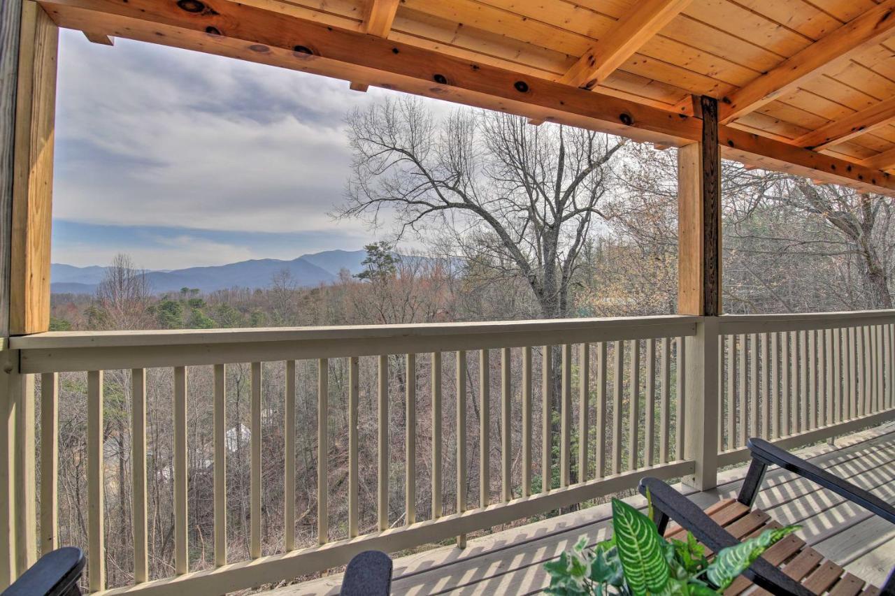 Gatlinburg Cabin With Pool Table And Hot Tub! المظهر الخارجي الصورة