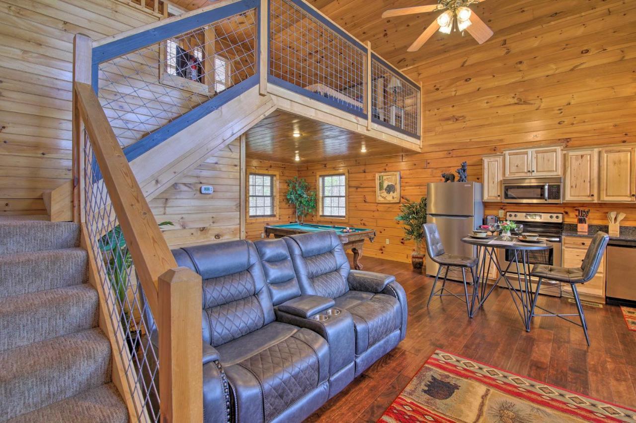 Gatlinburg Cabin With Pool Table And Hot Tub! المظهر الخارجي الصورة