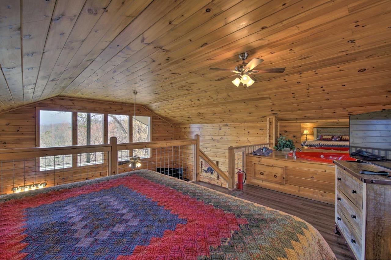 Gatlinburg Cabin With Pool Table And Hot Tub! المظهر الخارجي الصورة